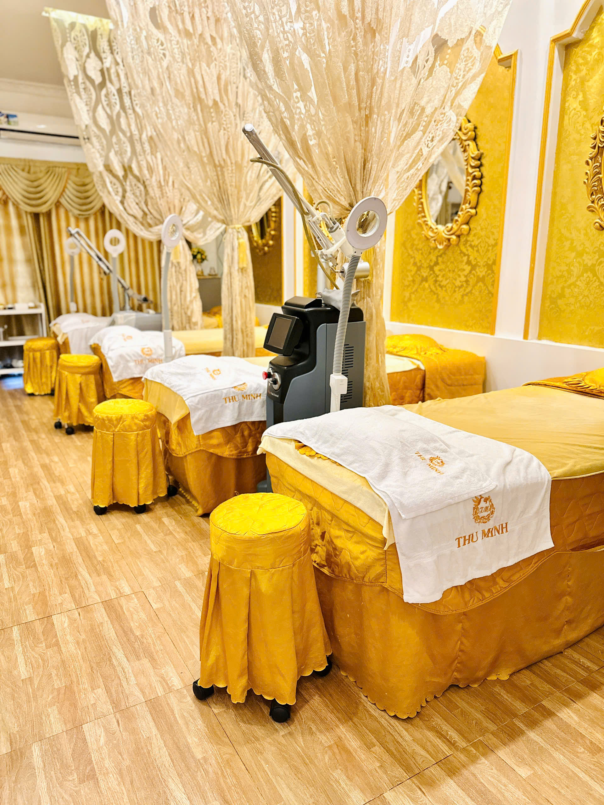 Phòng chăm sóc và thiết bị